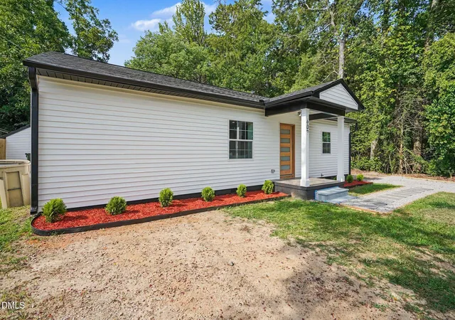 Photo 2 of Sale Pending at 607 Dupree St, Garner, NC 27529 | MLS# 10186146 | Listing updated on 2026-08-31