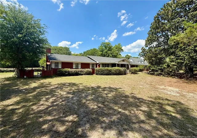 Single family home for sale at 3030 Cumberland Rd, Fayetteville, NC 28306 | MLS# 767693