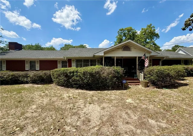 Photo 2 of Single family home for sale at 3030 Cumberland Rd, Fayetteville, NC 28306 | MLS# 767693 | Listing updated on 2026-09-22