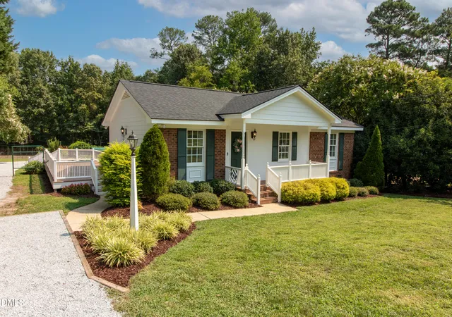 4th image of 5609 Alta Vista Ct, Raleigh, NC 27610 | MLS# 10186208