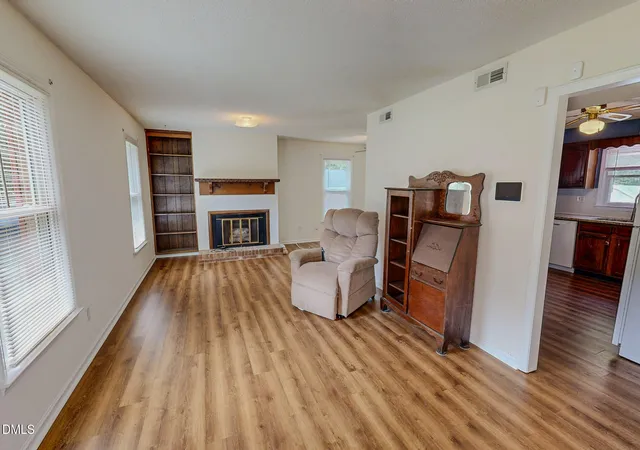 2nd image of 3307 Duke Homestead Rd, Durham, NC 27704 | MLS# 10186249