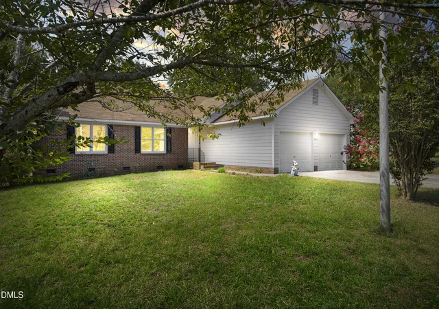 37th image of 5804 Bear Creek Cir, Fayetteville, NC 28304 | MLS# 10187135