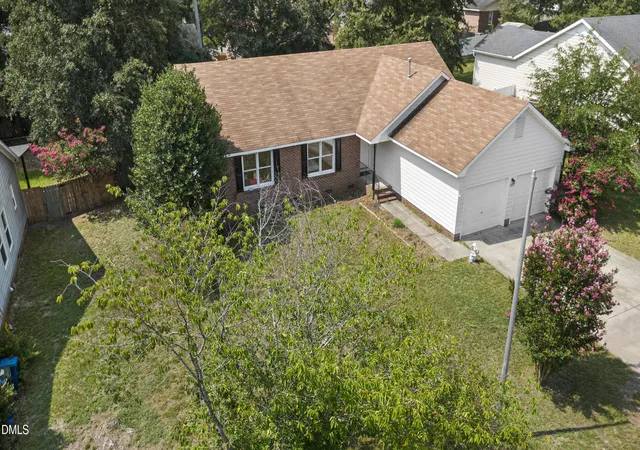 4th image of 5804 Bear Creek Cir, Fayetteville, NC 28304 | MLS# 10187135