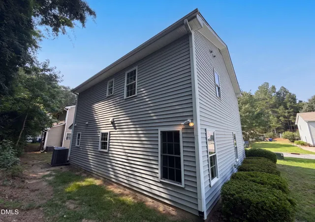 Photo 4 of Single family home for sale at 2808 Lutz Ln # 00003, Durham, NC 27703 | MLS# 10186147 | Listing updated on 2026-10-08