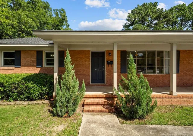 4th image of 4430 Cliffdale Rd, Fayetteville, NC 28314 | MLS# 766583