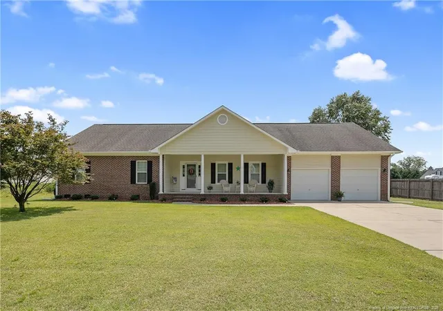 Photo 2 of Single family home for sale at 1916 Pineville Dr, Hope Mills, NC 28348 | MLS# 767489 | Listing updated on 2026-08-13