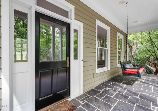 Photo 3 of Sale Pending at 105 Redbud Ln, Chapel Hill, NC 27514 | MLS# 10186474 | Listing updated on 2026-08-18