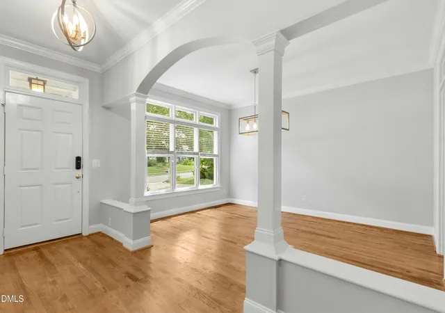 5th image of 315 Rossburn Wy, Chapel Hill, NC 27516 | MLS# 10186469