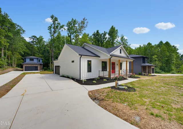 Photo 3 of Single family home for sale at 1921 E Geer St, Durham, NC 27704 | MLS# 10186620 | Listing updated on 2026-09-30