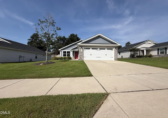 Photo 1 of Single family home for sale at 8680 Kenridge Ln, Fuquay Varina, NC 27526 | MLS# 10186172 | Listing updated on 2026-08-20