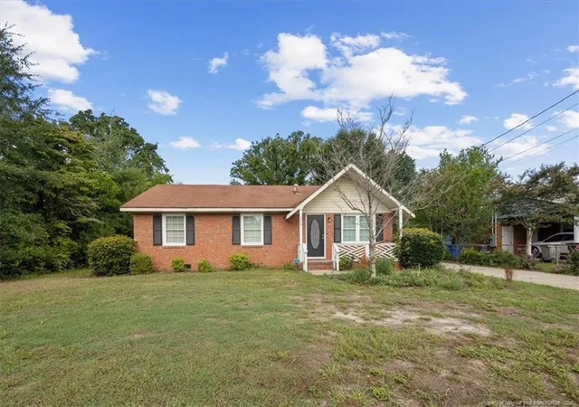 Photo 1 of Single family home for sale at 1310 Camelot Dr, Fayetteville, NC 28304 | MLS# 767642 | Listing updated on 2026-08-13