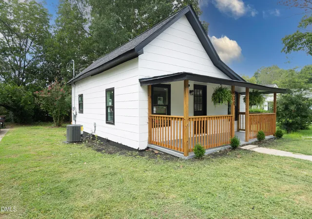 2nd image of 630 E Pine Ave, Wake Forest, NC 27587 | MLS# 10186202