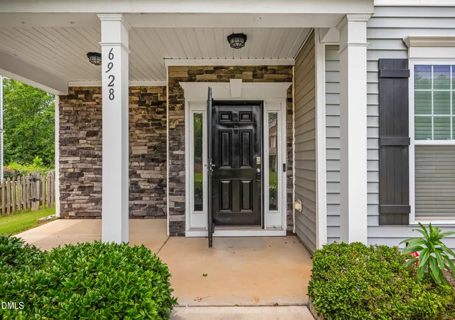 2nd image of 6928 Rex Rd, Holly Springs, NC 27540 | MLS# 10186213