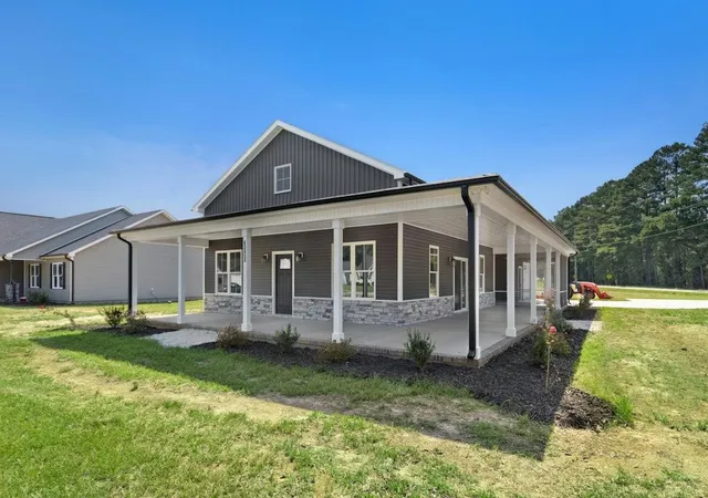 Photo 3 of Sale Pending at 2380 Old Route 22 Rd, Kenly, NC 27542 | MLS# 10186196 | Listing updated on 2026-09-28