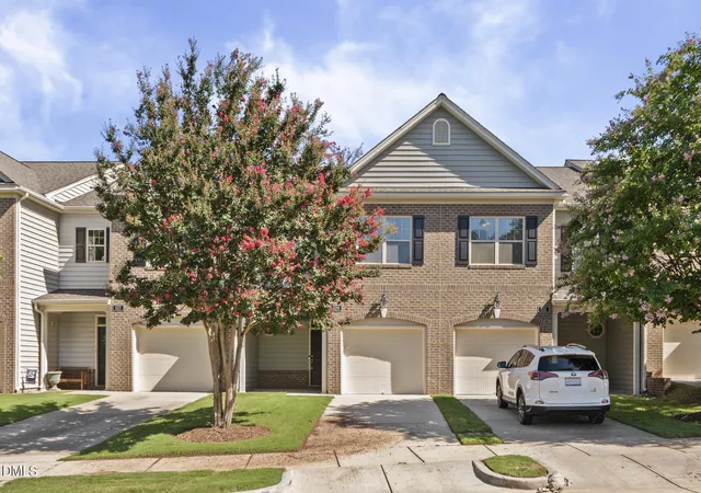 Photo 3 of Townhouse for sale at 529 Panorama Park Pl, Cary, NC 27519 | MLS# 10186283 | Listing updated on 2026-09-17