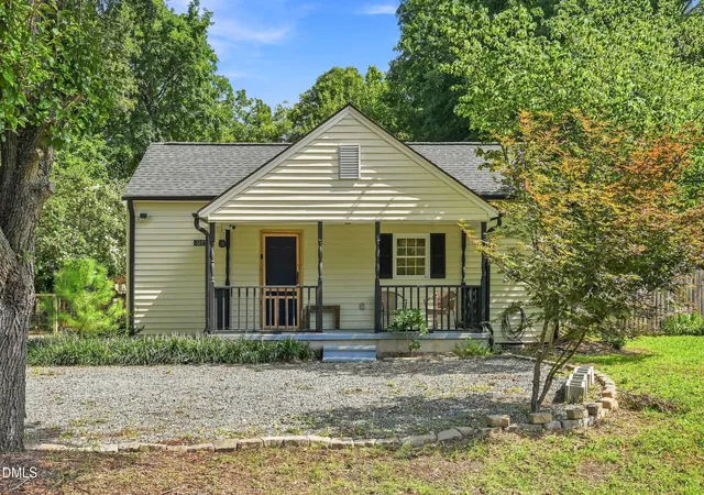 3rd image of 913 N Park Ave, Burlington, NC 27217 | MLS# 10188230
