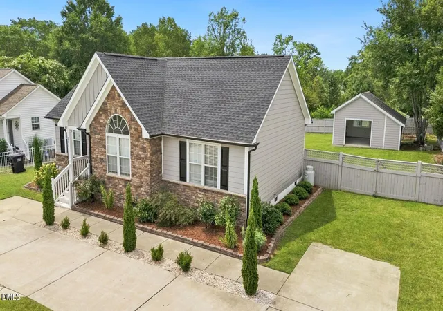 Photo 2 of Sale Pending at 3320 Piney Grv Wilbon Rd, Fuquay Varina, NC 27526 | MLS# 10186245 | Listing updated on 2026-09-16