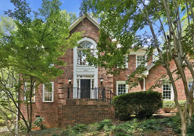 2nd image of 104 Chesley Ln, Chapel Hill, NC 27514 | MLS# 10186455