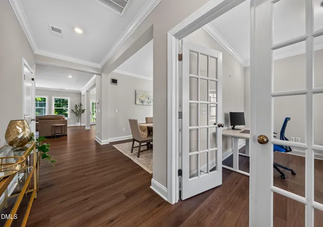 5th image of 621 Bronco Cir, Durham, NC 27703 | MLS# 10186484