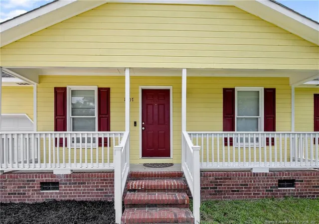 Photo 3 of Sale Pending at 1407 Farwell Dr, Fayetteville, NC 28304 | MLS# 767732 | Listing updated on 2026-09-03