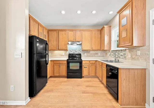 Photo 2 of Sale Pending at 523 Elm Ave, Wake Forest, NC 27587 | MLS# 10187900 | Listing updated on 2026-09-23