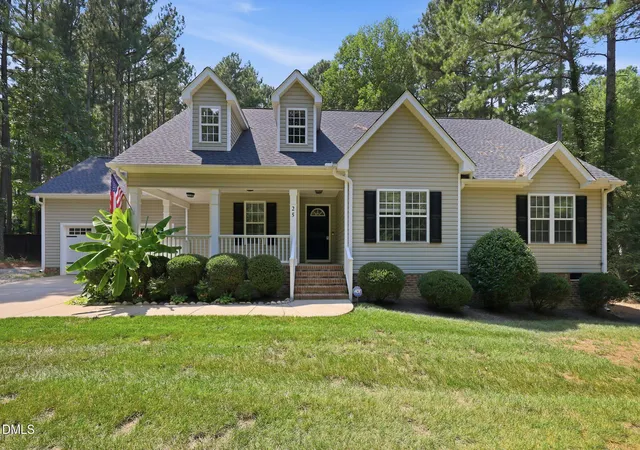 1st image of 25 Abbington Pl, Youngsville, NC 27596 | MLS# 10186641