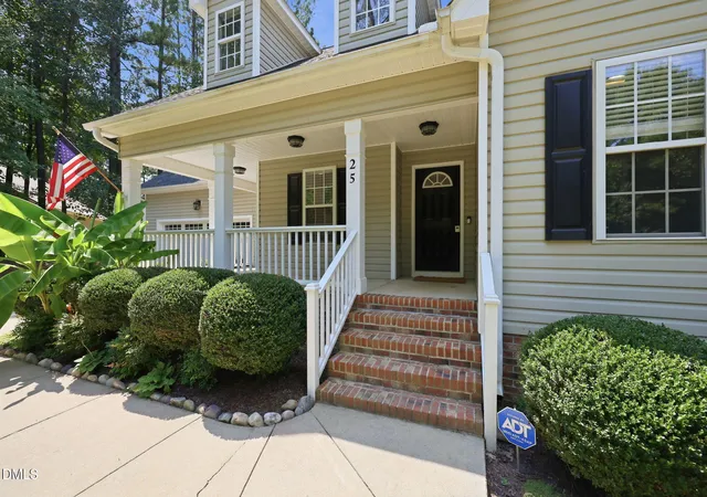 2nd image of 25 Abbington Pl, Youngsville, NC 27596 | MLS# 10186641