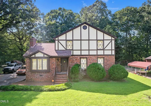 1st image of 701 N Carr St, Mebane, NC 27302 | MLS# 10186347