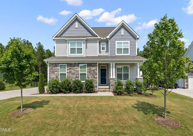 Photo 4 of Single family home for sale at 165 Ironwood Blvd, Youngsville, NC 27596 | MLS# 10186512 | Listing updated on 2026-09-09