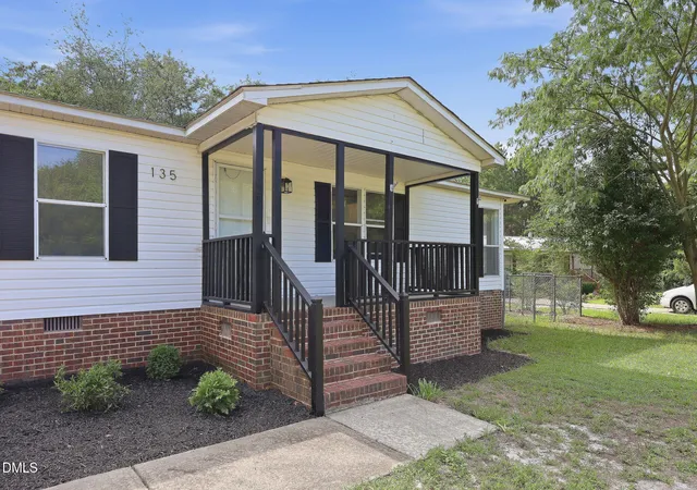 Photo 2 of Manufactured home for sale at 135 Virginia Ln, Cameron, NC 28326 | MLS# 10186391 | Listing updated on 2026-09-01