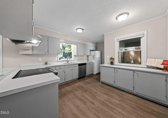 Photo 3 of Sale Pending at 803 Palmetto Dr, Cary, NC 27511 | MLS# 10187412 | Listing updated on 2026-08-28