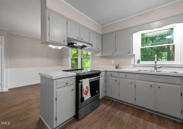 Photo 4 of Sale Pending at 803 Palmetto Dr, Cary, NC 27511 | MLS# 10187412 | Listing updated on 2026-08-28