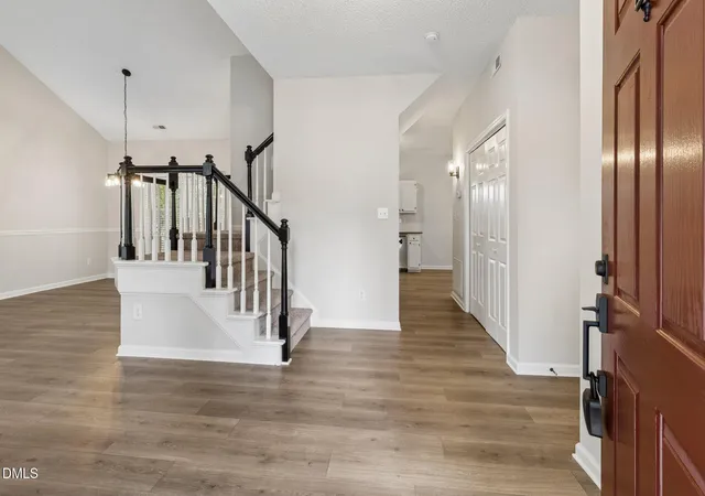 Photo 4 of Single family home for sale at 12305 Inglehurst Dr, Raleigh, NC 27613 | MLS# 10186534 | Listing updated on 2026-09-02
