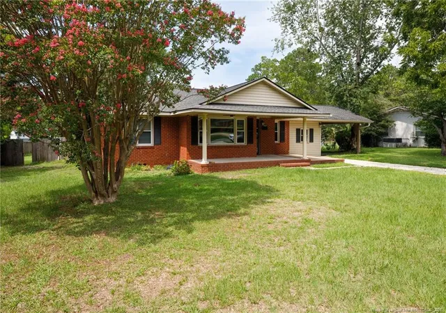2nd image of 306 Fairfield Rd, Fayetteville, NC 28303 | MLS# 767730