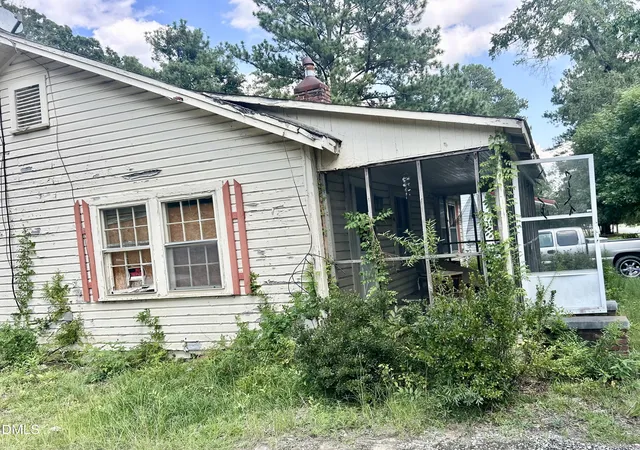 Photo 1 of Single family home for sale at 344 E Vance St, Laurinburg, NC 28352 | MLS# 10186673 | Listing updated on 2026-08-27