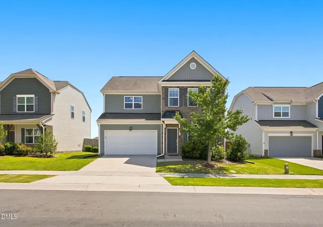 2nd image of 703 Starry Sky Dr, Durham, NC 27703 | MLS# 10187100
