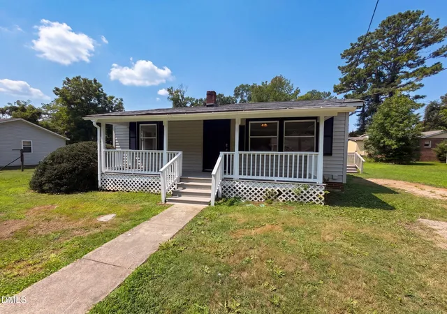 Photo 1 of Single family home for sale at 90 Anthony St, Pittsboro, NC 27312 | MLS# 10186441 | Listing updated on 2026-09-05