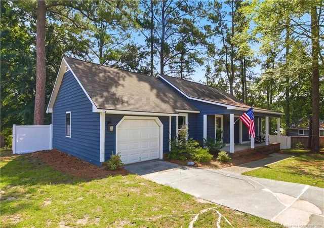 3rd image of 737 Maxine St, Fayetteville, NC 28303 | MLS# 767028