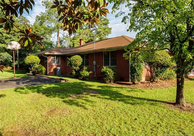 23rd image of 423 Mcphee Dr, Fayetteville, NC 28305 | MLS# 767731