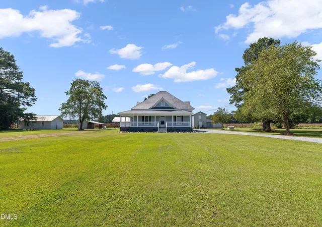 Photo 3 of Sale Pending at 754 5 Points Rd, Benson, NC 27504 | MLS# 10187622 | Listing updated on 2026-08-24