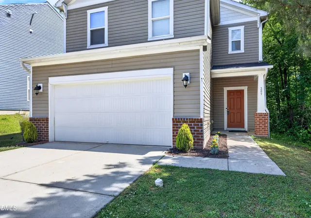 3rd image of 209 Chownings Dr, Sanford, NC 27330 | MLS# 10186601