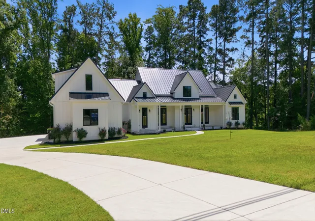3rd image of 1618 Old Lystra Rd, Chapel Hill, NC 27517 | MLS# 10186735