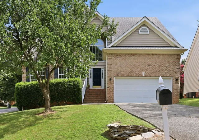 Photo 1 of Sale Pending at 5501 Southern Cross Ave, Raleigh, NC 27606 | MLS# 10186562 | Listing updated on 2026-08-24
