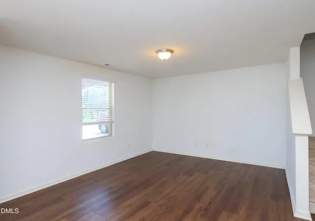 5th image of 504 Hobkirks Pl, Durham, NC 27704 | MLS# 10187834