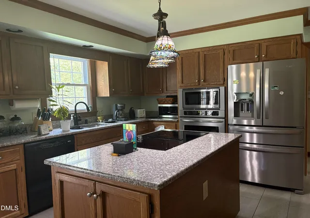 2nd image of 118 Meadowood Dr #No, Burlington, NC 27215 | MLS# 10186934