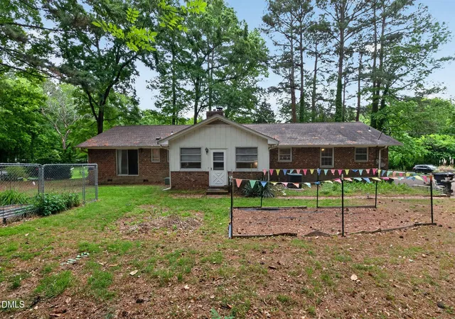 1st image of 86a Willow Wy, Chapel Hill, NC 27516 | MLS# 10186770