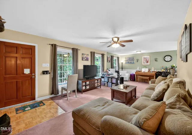 Photo 3 of Sale Pending at 86a Willow Way, Chapel Hill, NC 27516 | MLS# 10186770 | Listing updated on 2026-08-18
