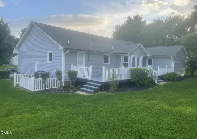 3rd image of 911 S Ridge Rd, Burlington, NC 27217 | MLS# 10186659