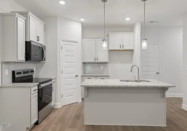 3rd image of 4415 Dominion Crest Dr, Apex, NC 27523 | MLS# 10186643