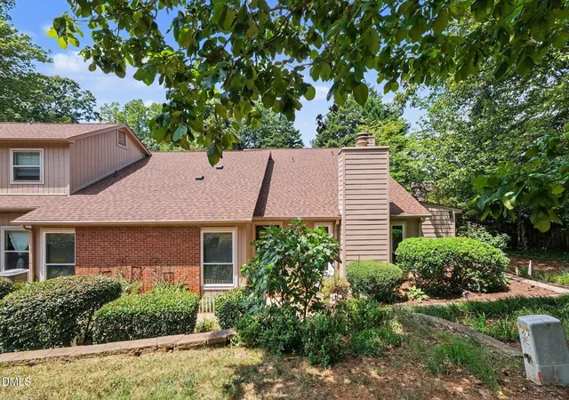 2nd image of 110 Twin Oaks Pl, Cary, NC 27511 | MLS# 10187112